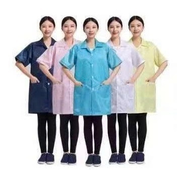 Áo blouse bác sĩ ngắn tay