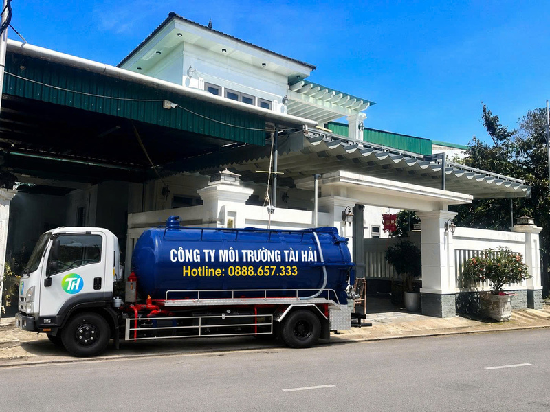 Xe hút hầm cầu Môi Trường Tài Hải