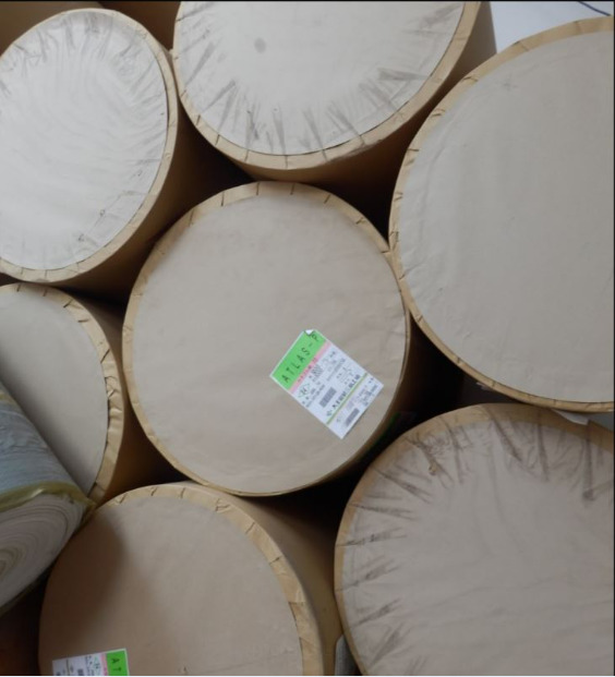 Cuộn giấy Kraft làm bao