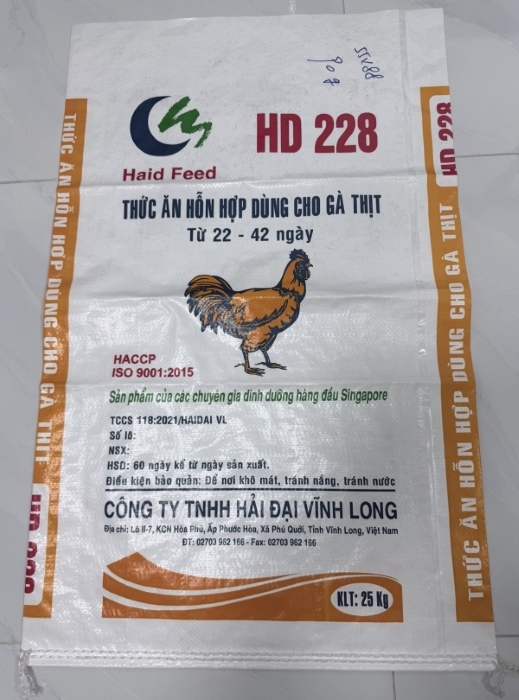 Bao đựng thức ăn cho gà