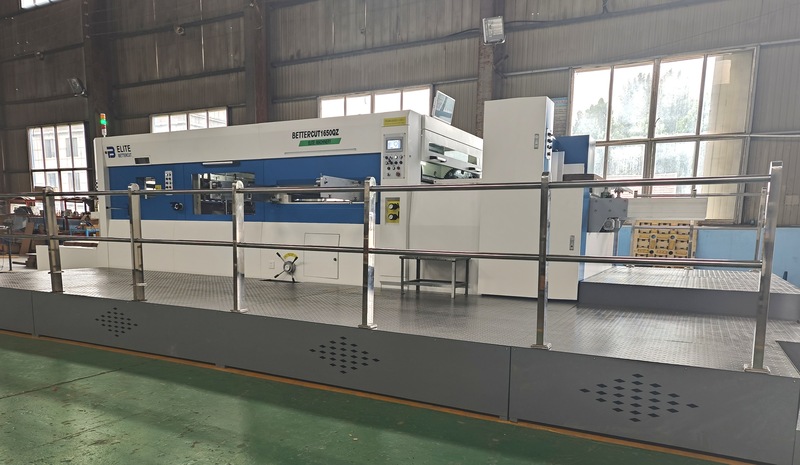 Máy bế phẳng tự động