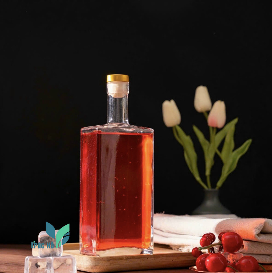 Chai rượu nắp gỗ vuông