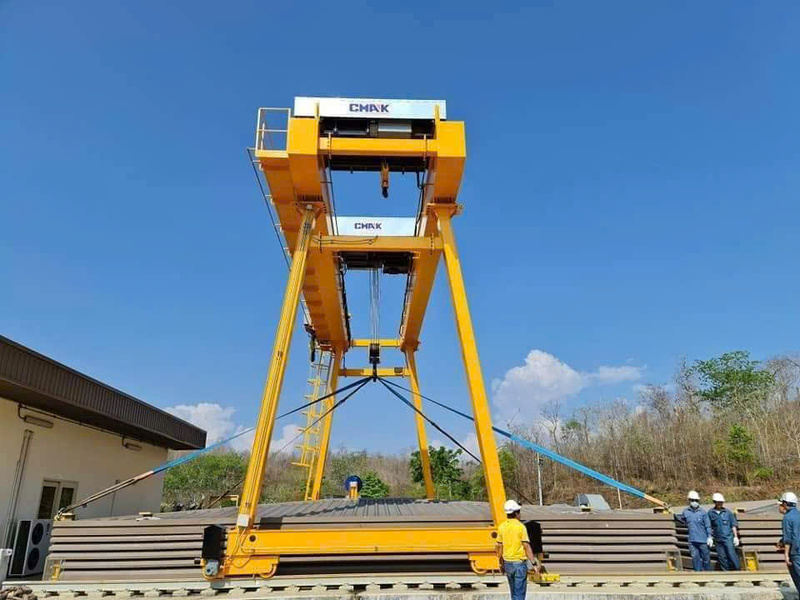 Cổng trục dầm đôi
