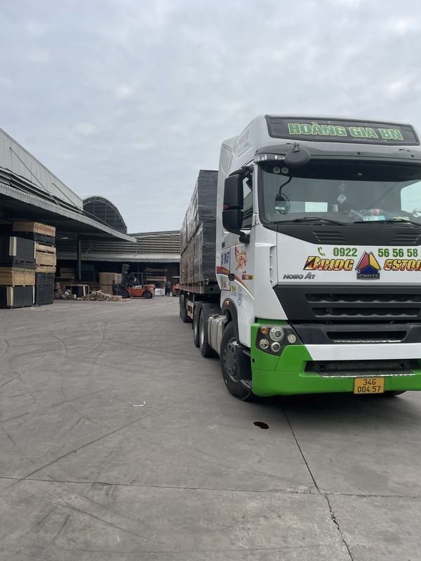 Vận tải bằng xe Container