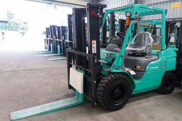 Xe nâng dầu Mitsubishi