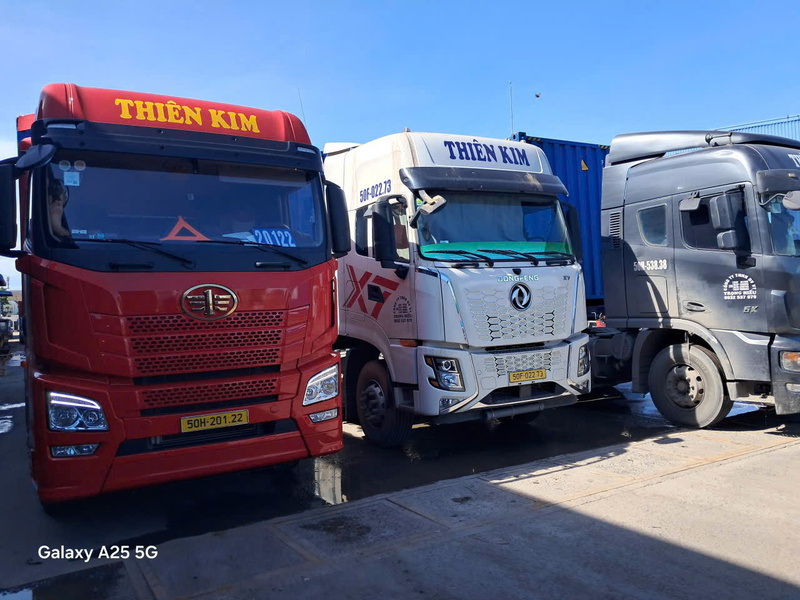 Vận tải container