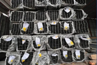 Hình ảnh kho hàng Hương Giang Steel