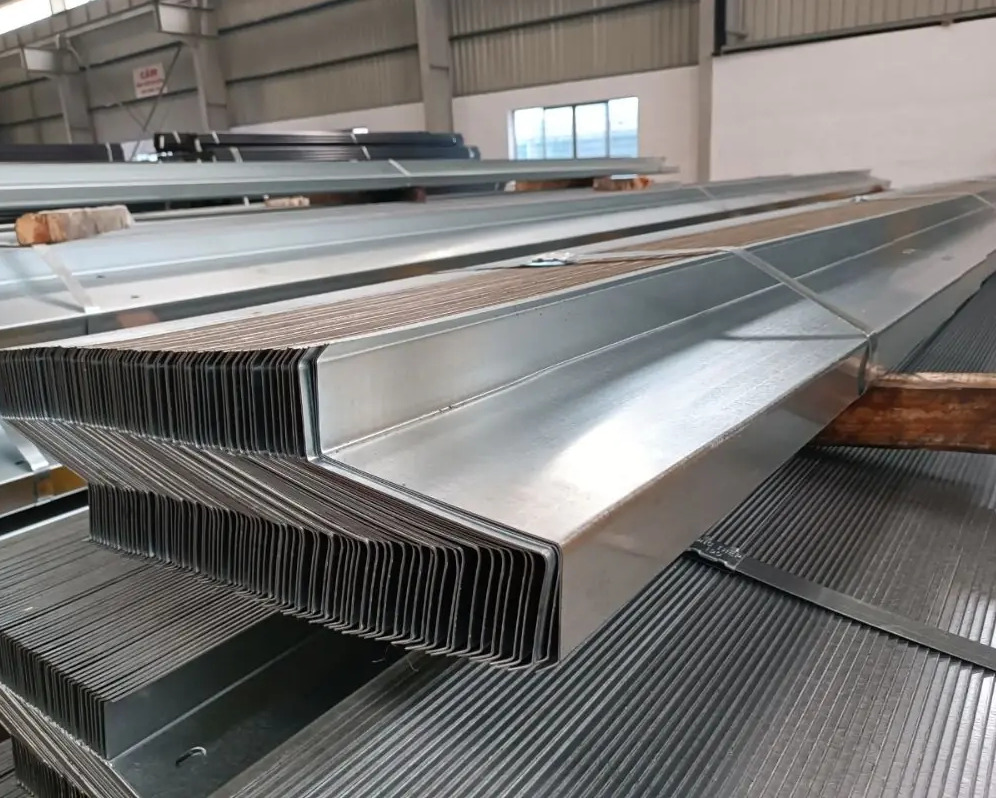 Xà gồ Z