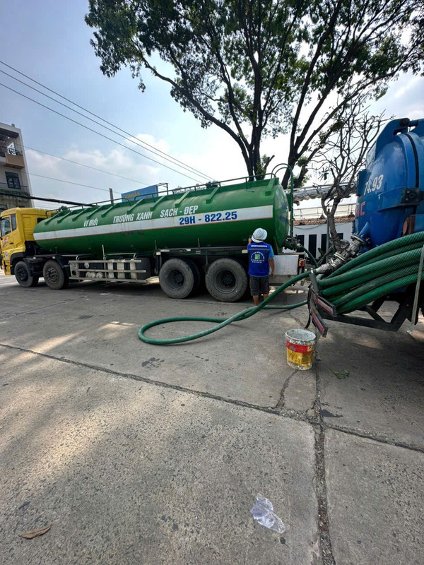 Thu gom bùn thải, thông súc rửa áp lực