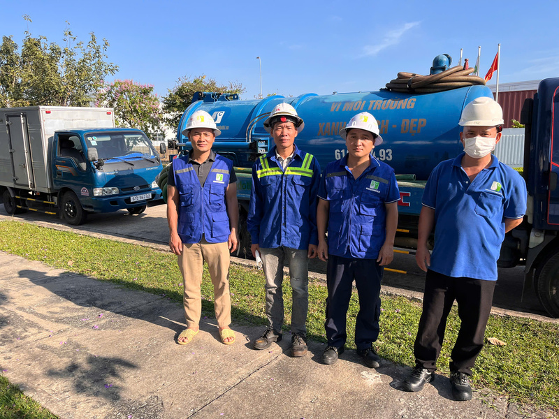 Thu gom bùn thải, thông súc rửa áp lực