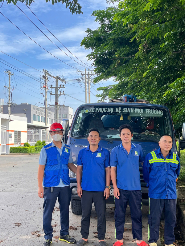 Thu gom bùn thải, thông súc rửa áp lực