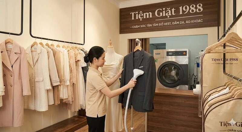 Giặt đồ vest