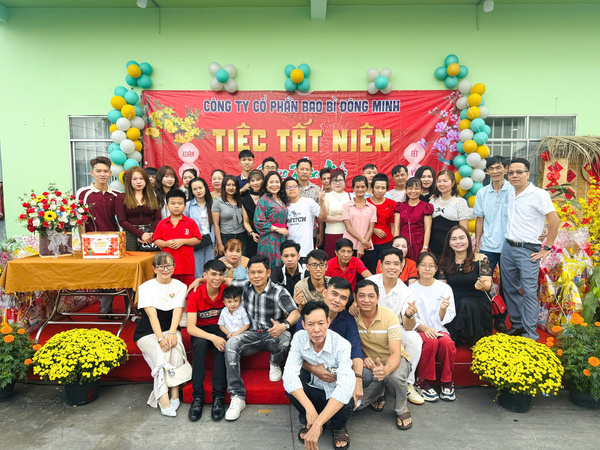 Đội ngũ nhân sự