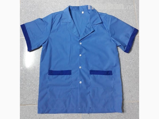 áo tạp vụ vải Kate màu xanh