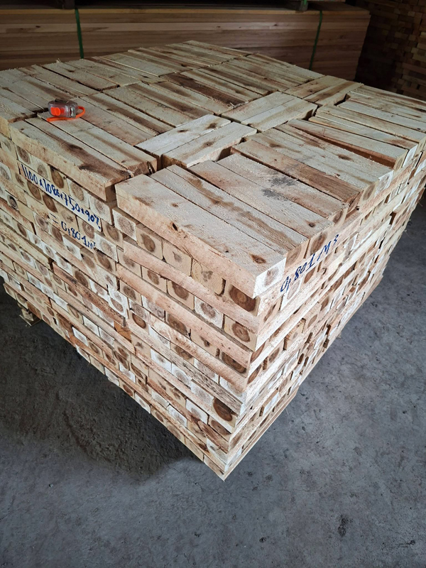 Phôi gỗ - cục kê