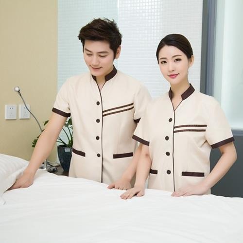 Đồng phục buồng phòng khách sạn