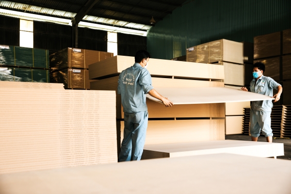 Hình ảnh nhà máy sản xuất Thái Lê