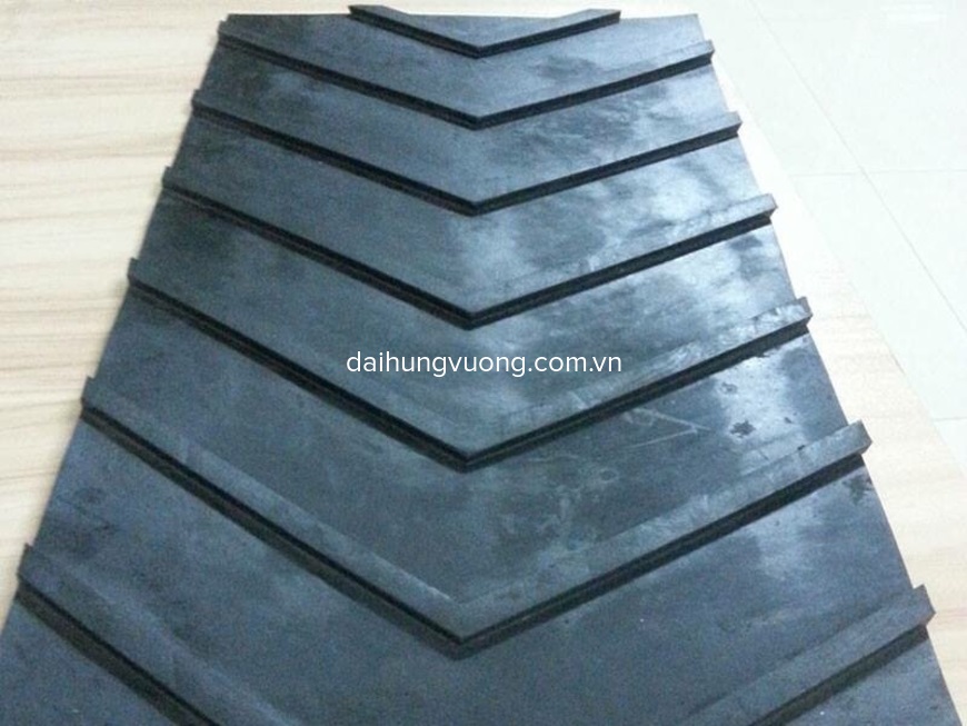 Băng tải cao su gân V lớn