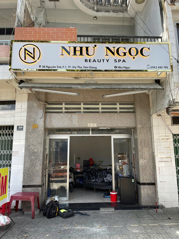 Bảng hiệu chữ có đèn