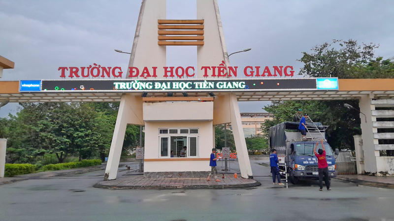 Bảng hiệu đèn Led