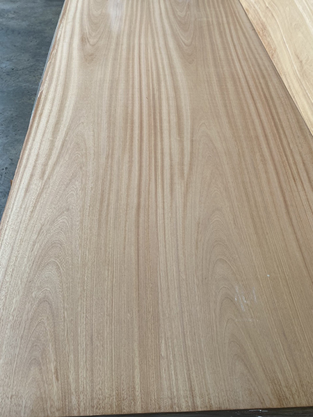 Veneer gỗ đỏ