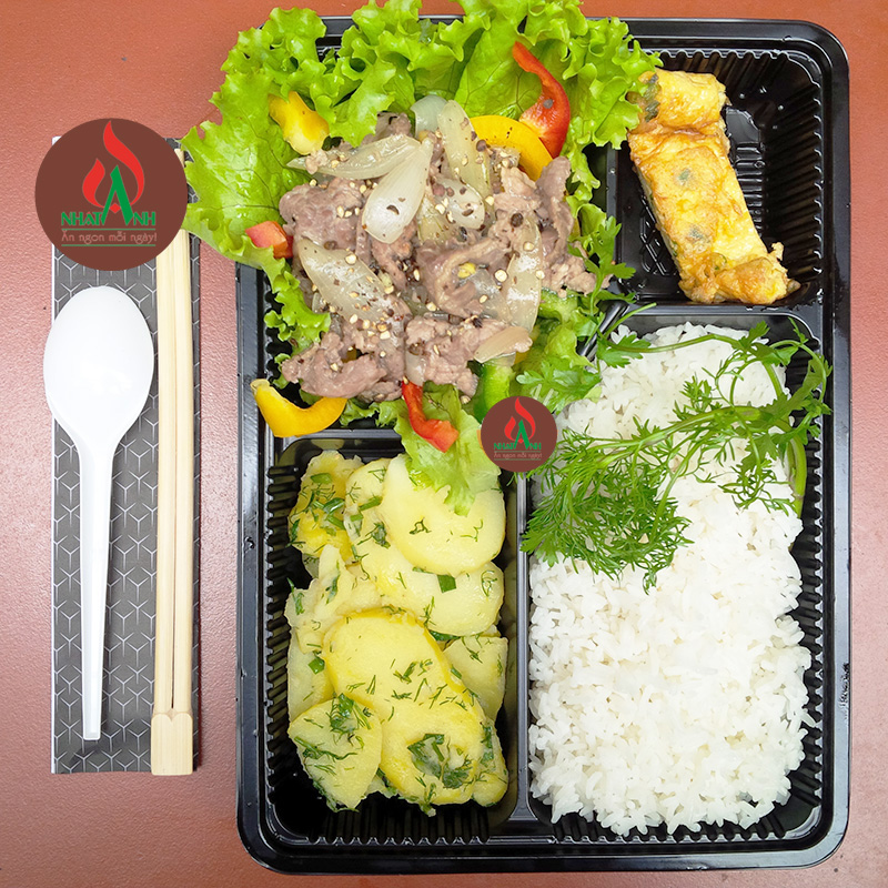 Cơm bò sốt tiêu đen