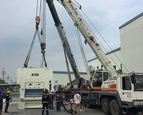 Cho thuê xe nâng xe cẩu