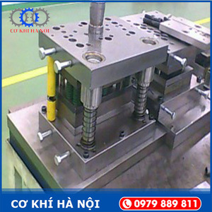 Khuôn đột dập