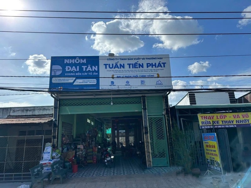 Thi công bảng hiệu quảng cáo