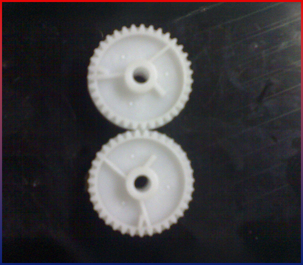 Bánh răng máy may POM