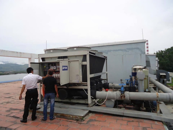 Sửa chữa bảo dưỡng hệ thống điện lạnh