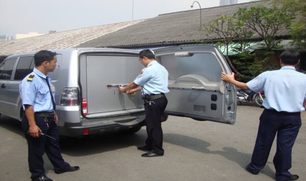 Dịch vụ áp tải tiền bạc đồ vật có giá trị