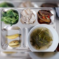 Suất ăn trọn gói