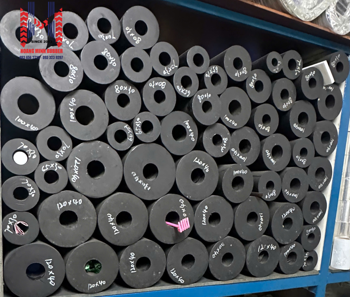 Ống Teflon đen