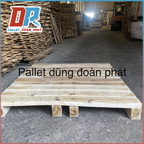 Pallet gỗ