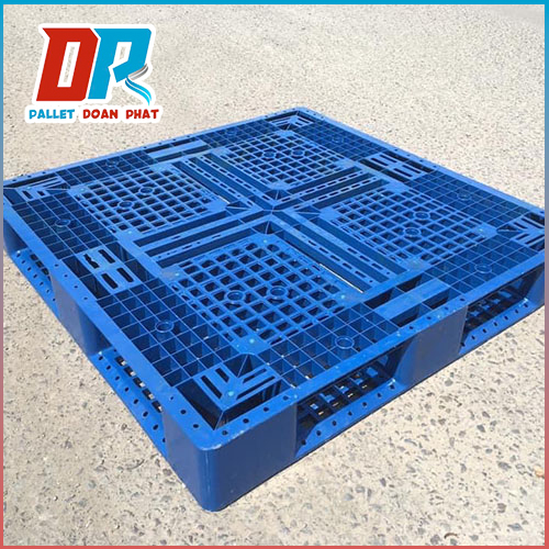Pallet nhựa