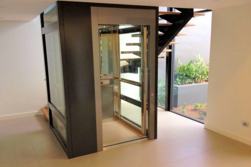 Thang máy gia đình