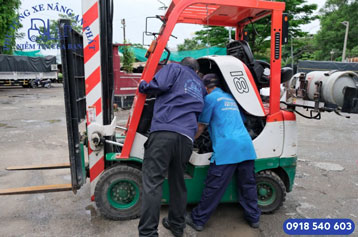 Sửa chữa xe nâng