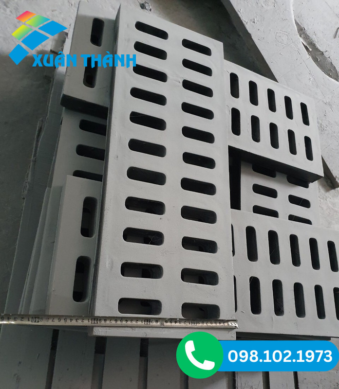 Song chắn rác bằng Composite