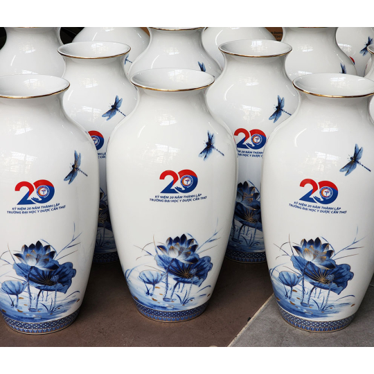 Lọ hoa in logo theo yêu cầu