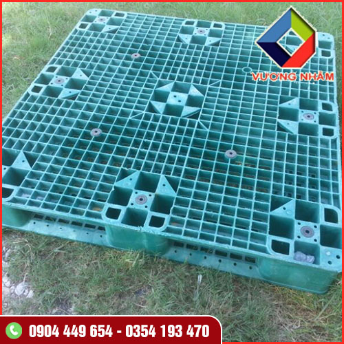 Pallet nhựa