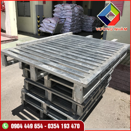 Pallet sắt