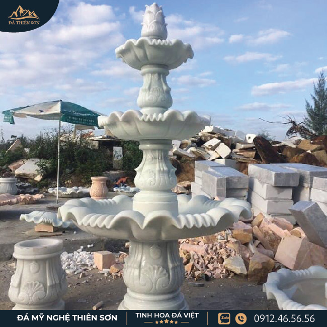 Đài phun nước bằng đá