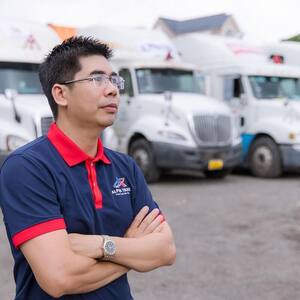 Hình ảnh đội ngũ nhân viên công ty Vận Tải An Pha Trần