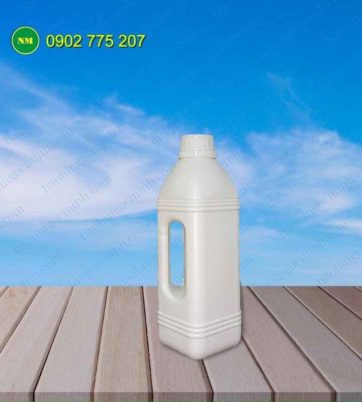 Chai nhựa 1L có quai cầm