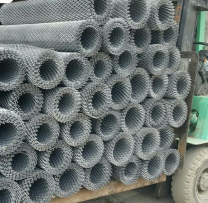 Lưới dập giãn mắt 20x40