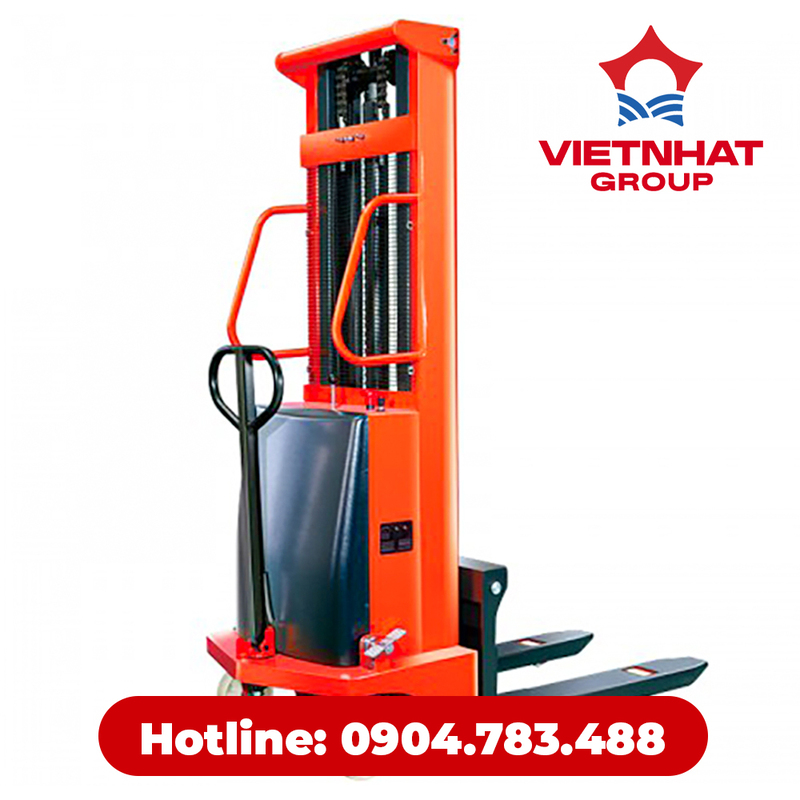 Xe nâng bán tự động