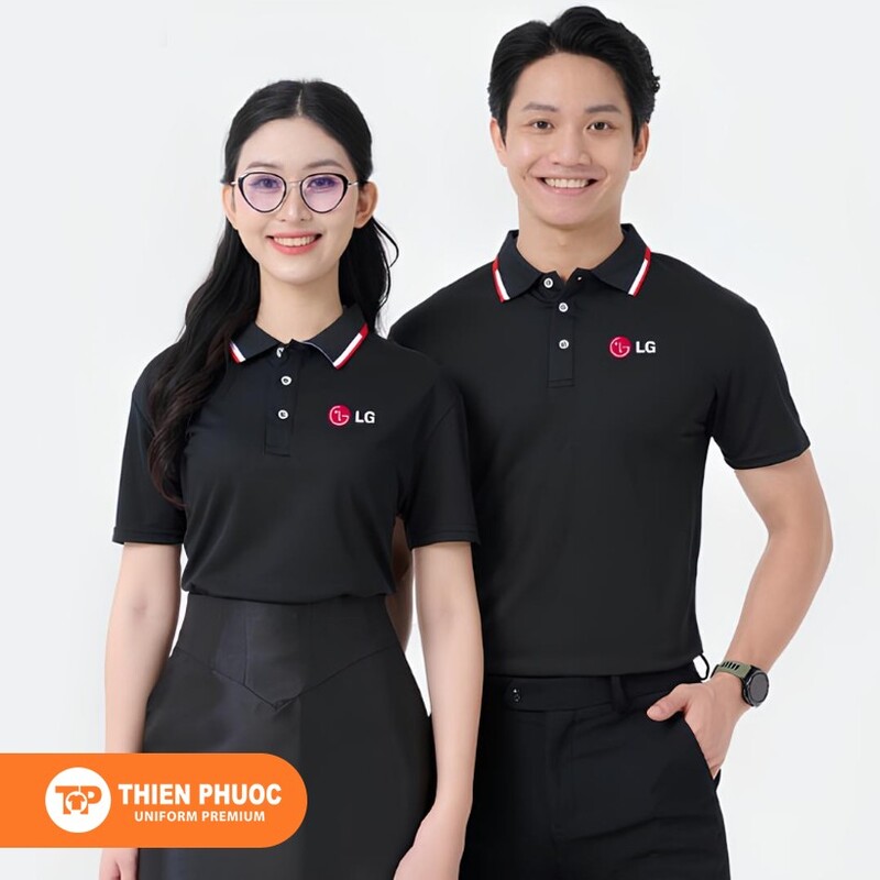 Đồng phục áo thun màu đen phối sọc