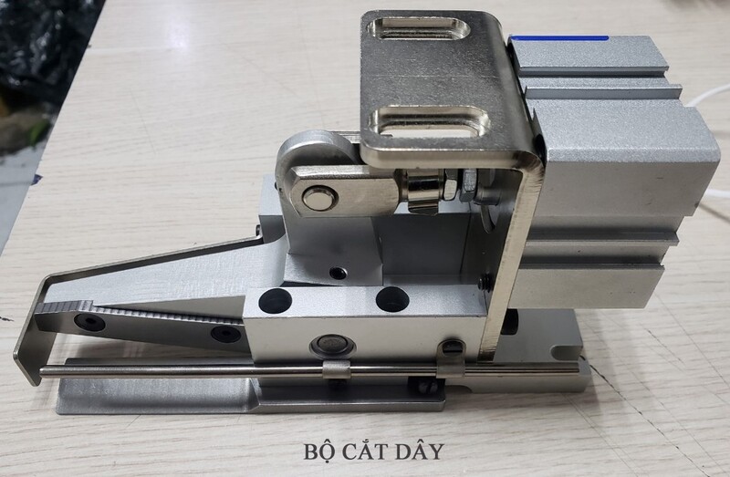 Bộ cắt dây