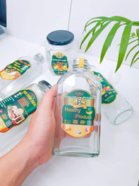 In nhãn dán chai lọ